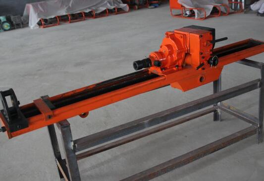 气动架柱式钻机获鄂尔多斯外建队认可